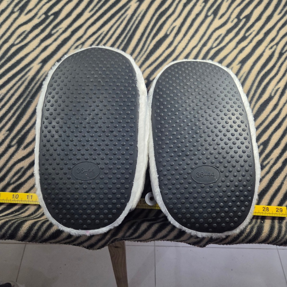 NWOT Puffy Dior Grey White Plush Sneaker Slippers Novelty House Shoes 36-44 - Picture 7 of 7